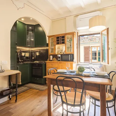 Tornabuoni Cozy Apartment * Florence