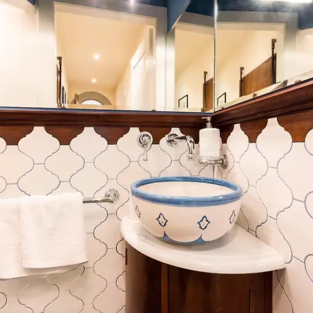 شقة Tornabuoni Cozy Apartment فلورنس