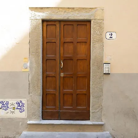 Tornabuoni Cozy شقة